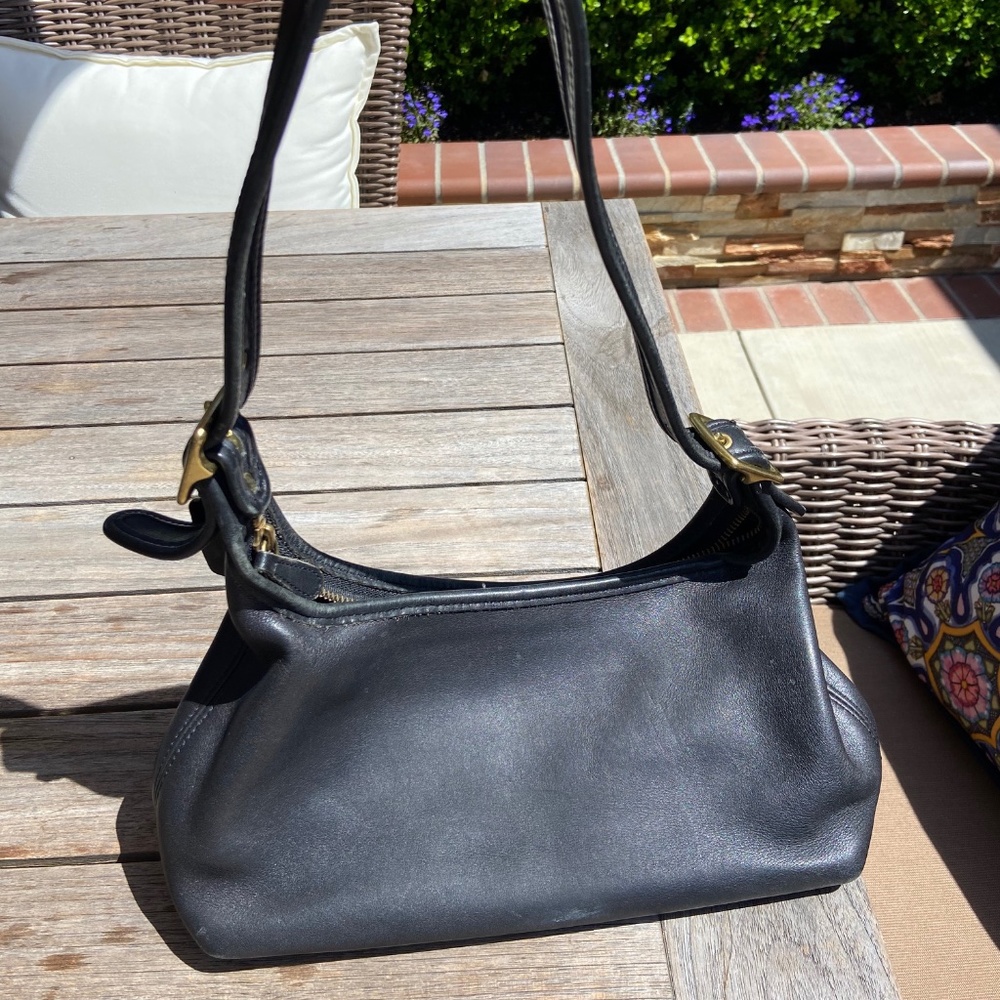 Vintage Coach shoulder bag! retro and rare